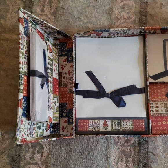 3 items! Vintage Stationery Set Fold Out Stationery Box NWOT Unique + Stickers! - Picture 5 of 12